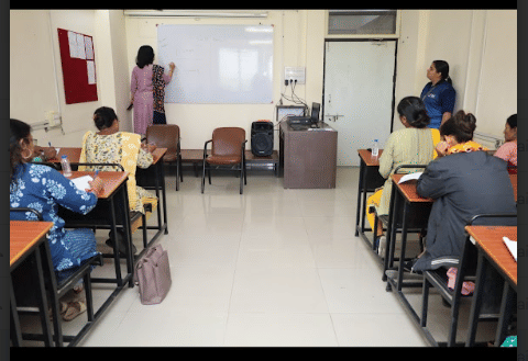 L J Institute of Media and Communications Ahmedabad Communication training sewa photo 6